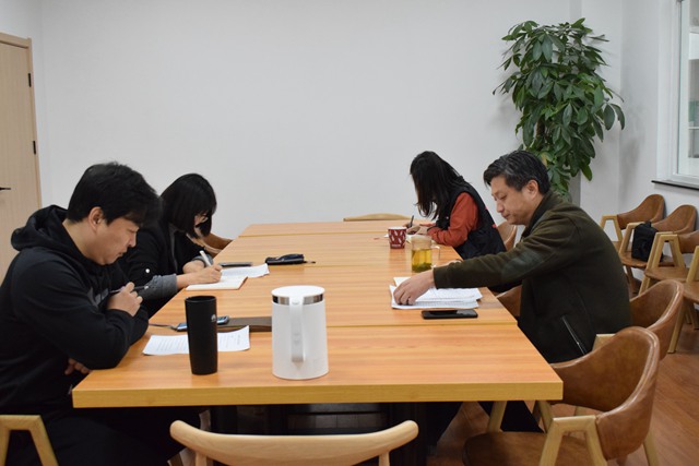 2020年民主生活会3_副本.jpg